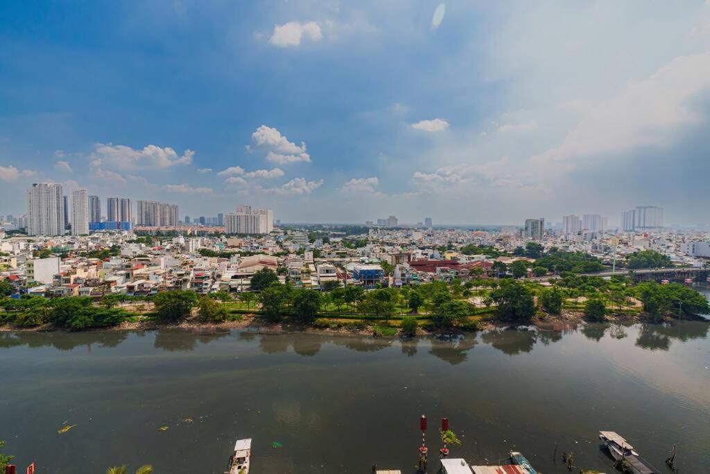 2 Bedroom Minimal Luxury Apartment