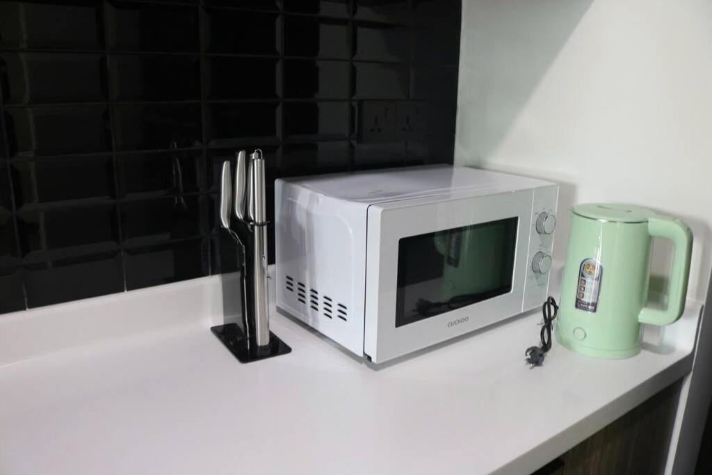 2 Bedroom Minimal Luxury Apartment