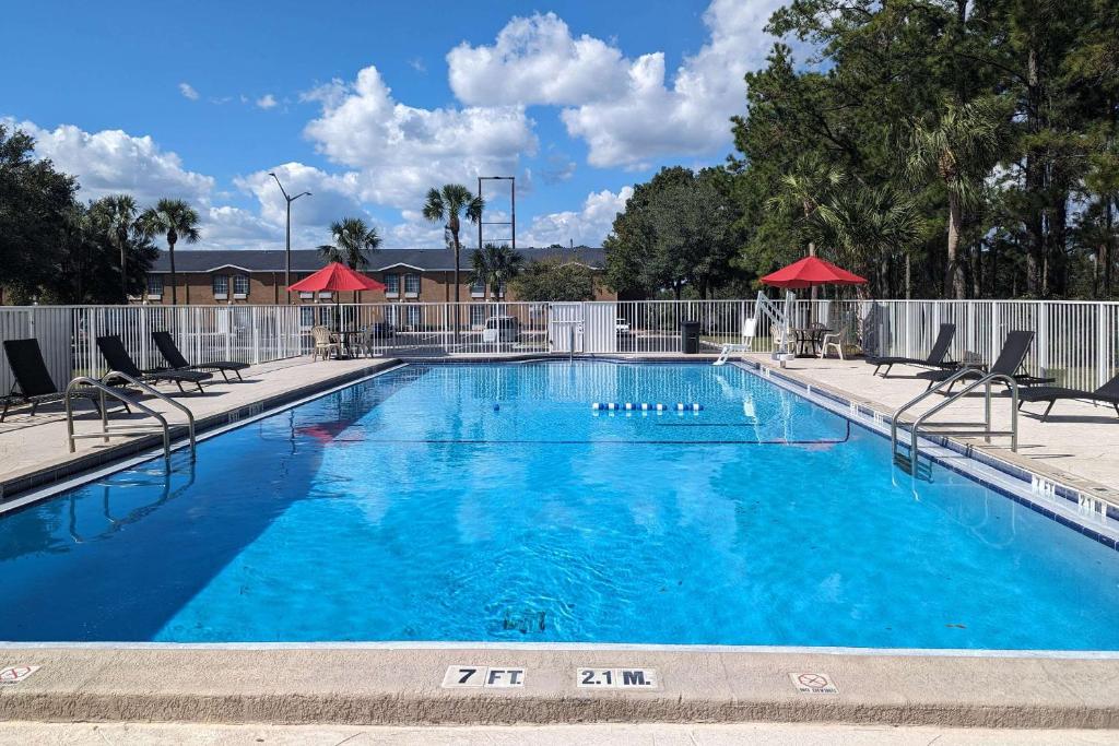 Quality Inn Gainesville I-75 image