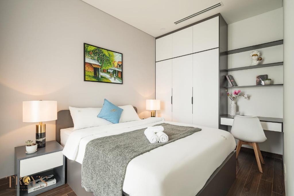 TROY HOUSE - MASTERI WEST HEIGHTS Hanoi