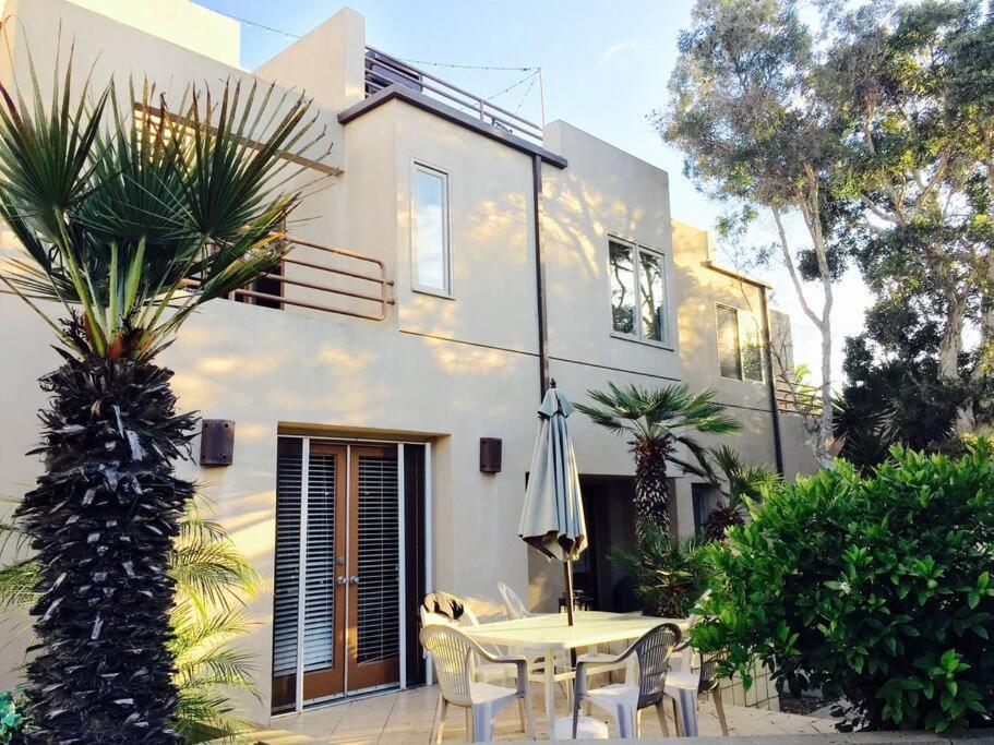 MB Contemporary 14 Guests by Sand AC plus Garage image