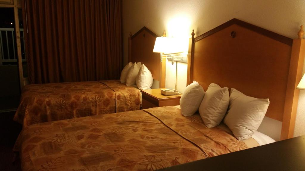 Lotus by Hotel Inn - Hot Springs image