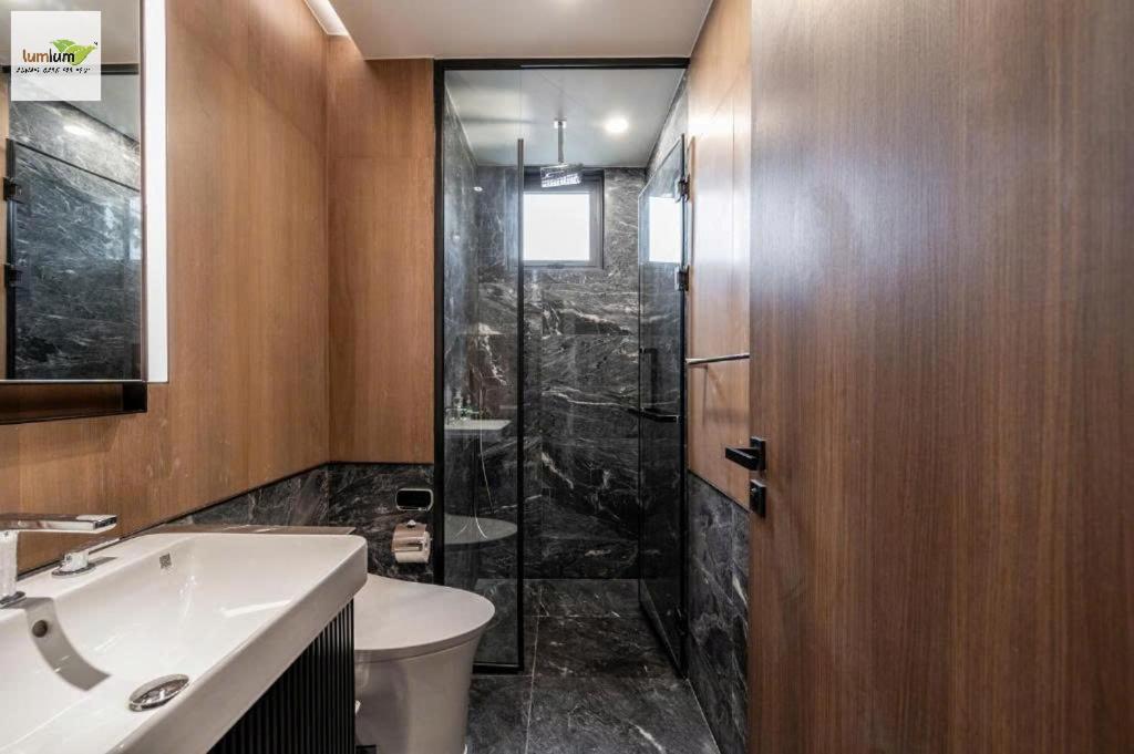 The Lumiere Riverside Residence Apartment