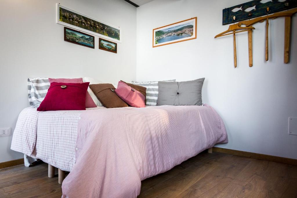 Le Casette Apartments - byMyHomeinComo photo 4