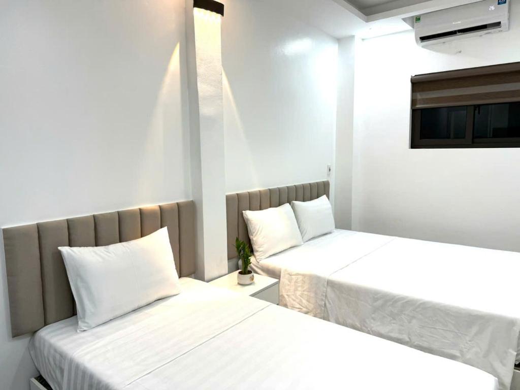 The Queen Hotel & Spa 2