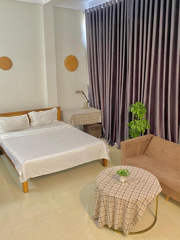 Memory Homestay Hue quiet street view