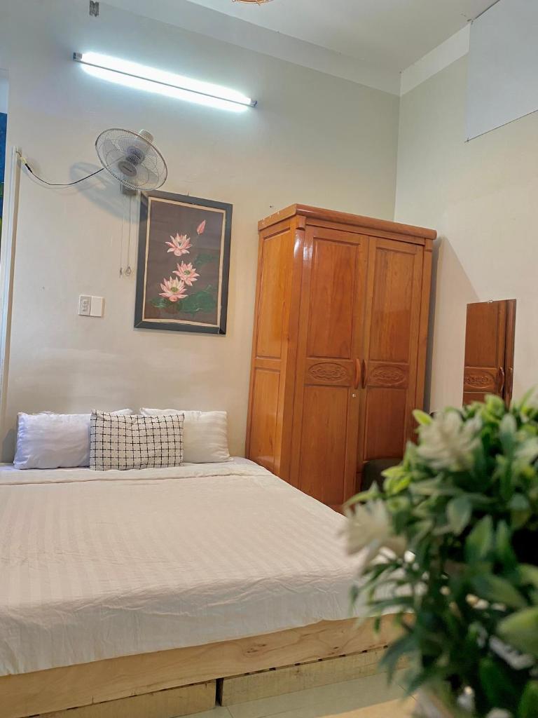 Memory Homestay Hue quiet street view