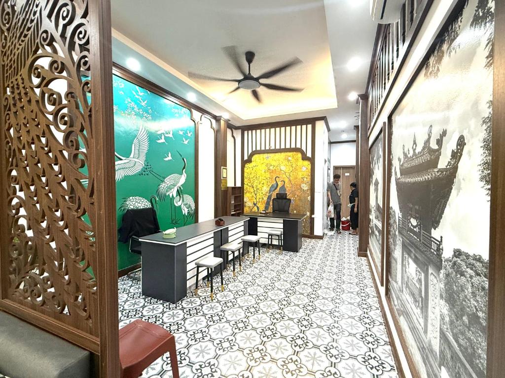 The Queen Hotel & Spa 2