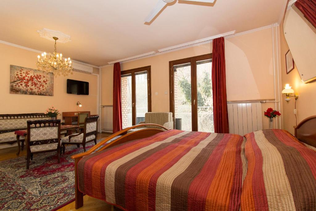 Двухместный (Улучшенный двухместный номер с 1 кроватью), Budavar Bed and Breakfast