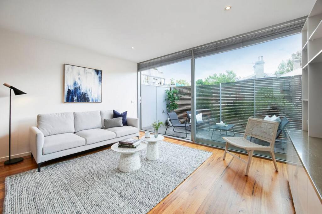 Lovely 2 bedroom Apartment in Carlton photo 3