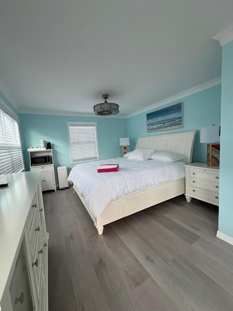 Flamingo Inn image
