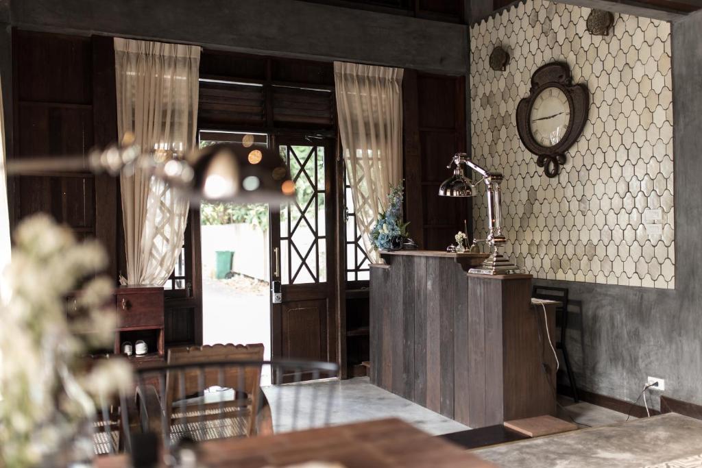 ONCE (upon a time) Chiang Mai Home photo 2