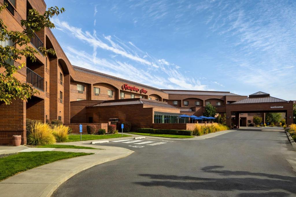 Hampton Inn Richland/Tri-Cities image