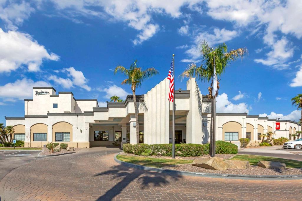 Radisson Hotel Casa Grande image