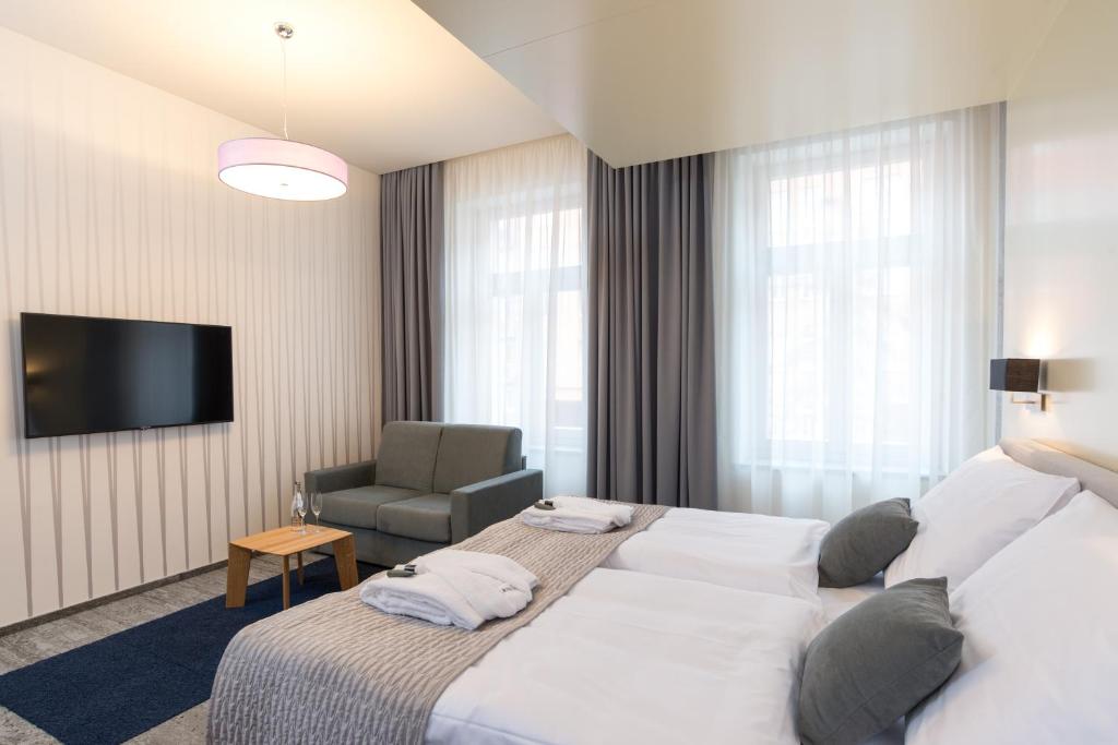 Сьюит (Полулюкс), Отель Fairhotel
