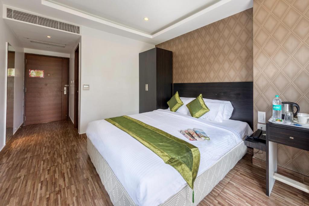 Двухместный ([Sanitized] Standard Double Room), Treebo J'S Five Two Boutique
