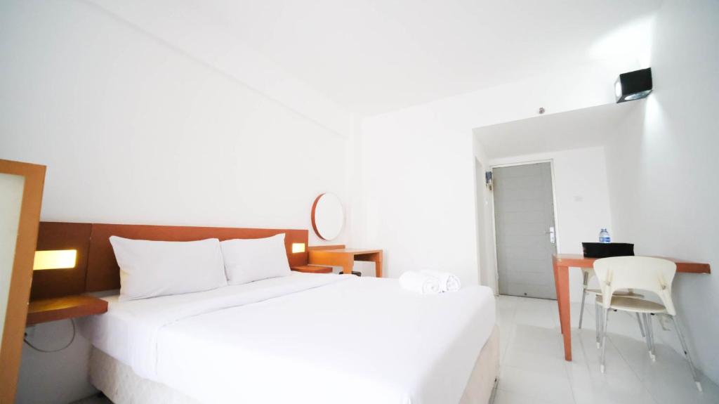 Homey Studio Apartment at Dian Regency By Travelio, Sidoarjo