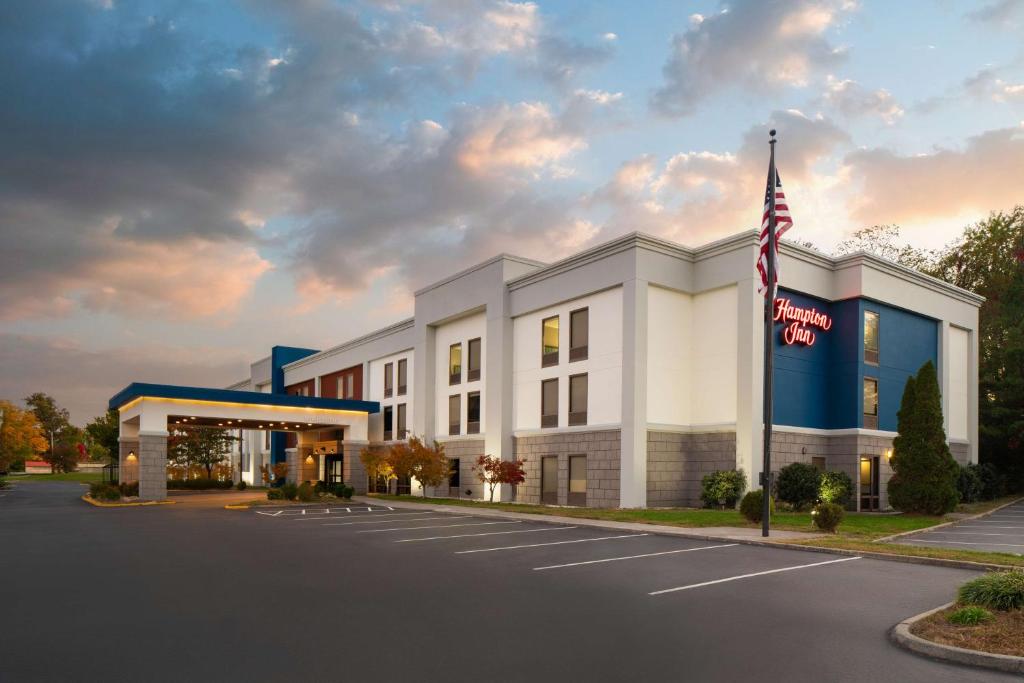 Hampton Inn Roanoke/Hollins - I-81 image