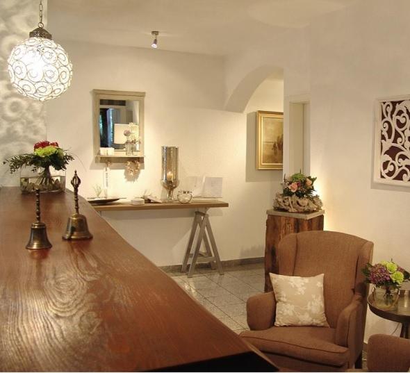 Hotel Garni Landhaus Uttum photo 1