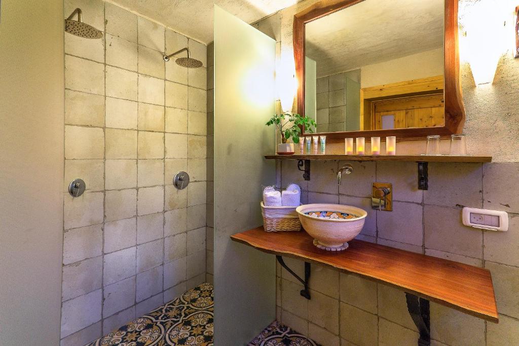 Helios Luxury Suites photo 3