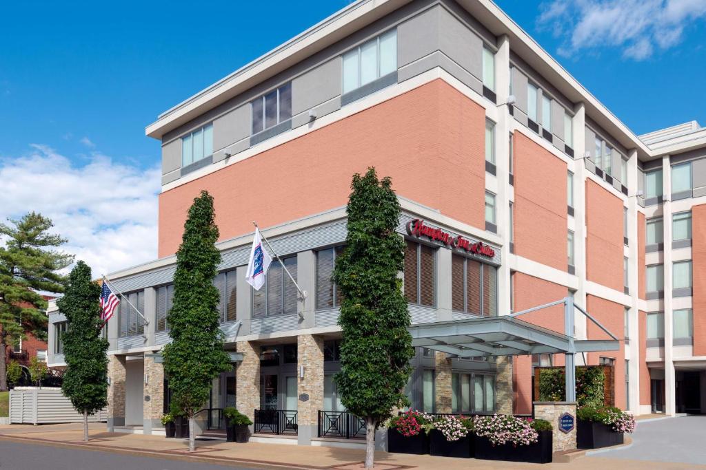 Hampton Inn & Suites Clayton/St. Louis-Galleria Area image