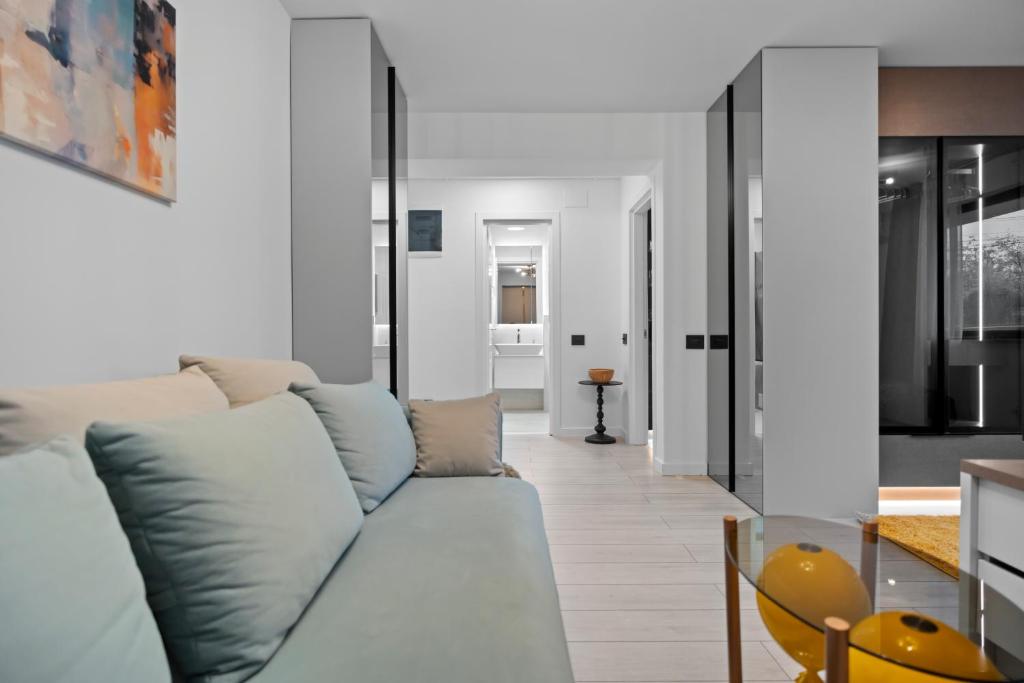 High-end Studios close to Old Town - Tap to explore photos