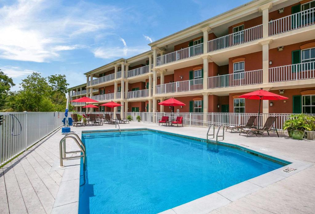 Water Street Hotel & Marina, Ascend Hotel Collection image