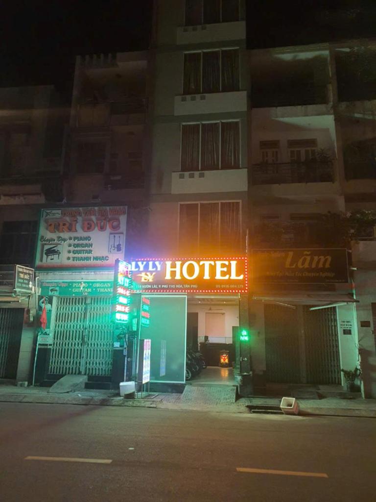 Ly Ly Hotel