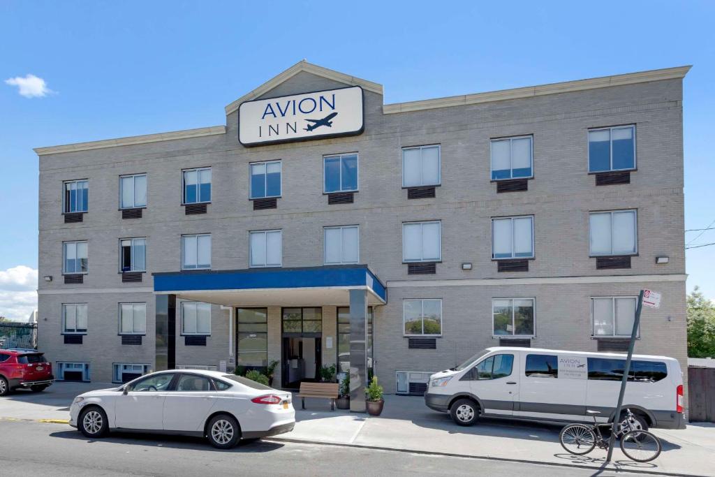 Avion Inn Near LGA Airport, Ascend Hotel Collection image