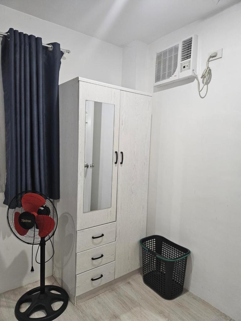 City Outside. Tranquility Inside. (2 Bedroom), Metro Manila