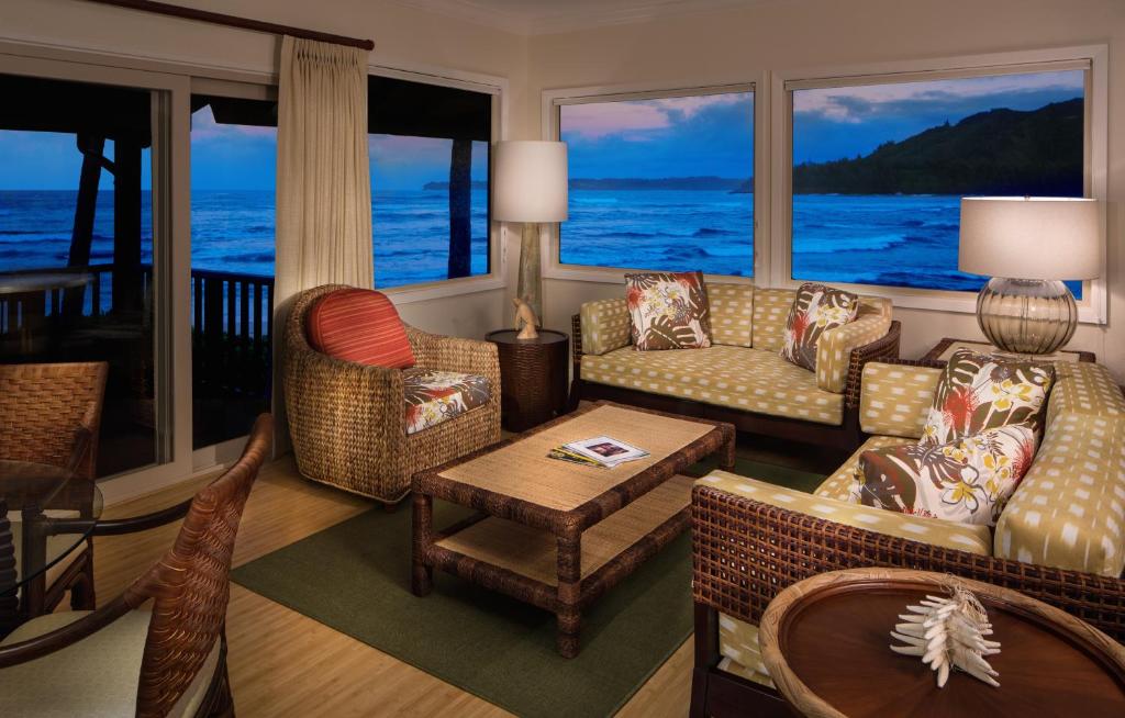 Hanalei Colony Resort - Tap to explore photos