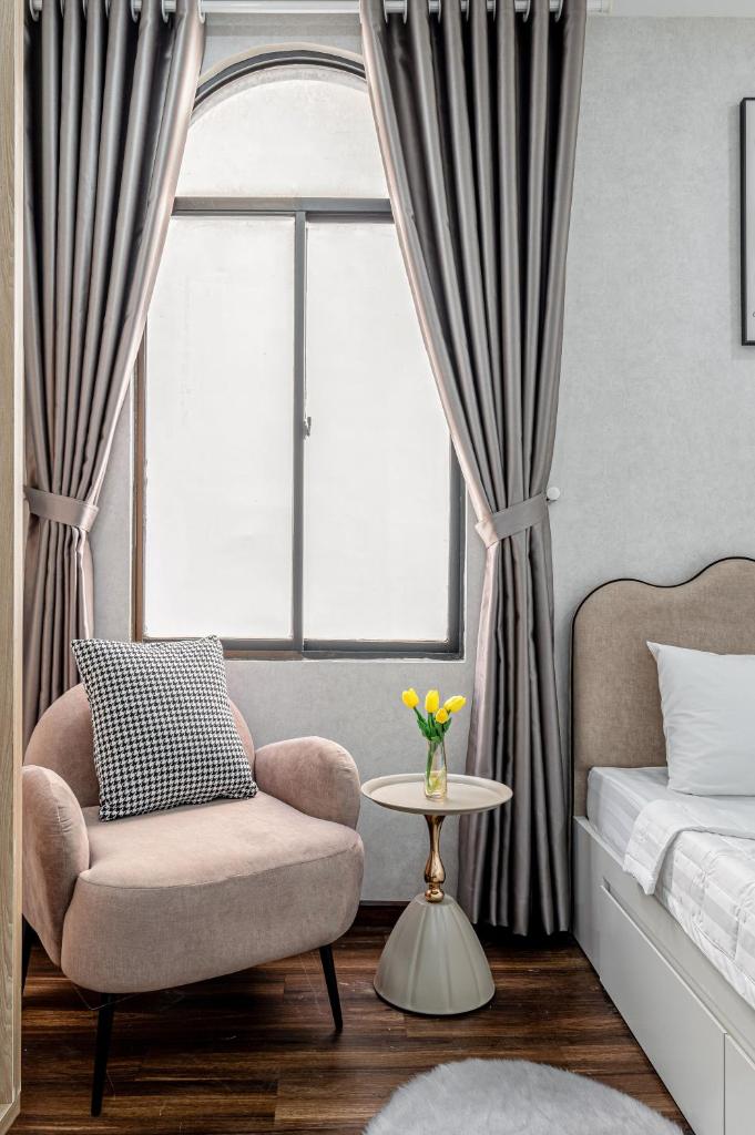 Lotus Lalala Inn Hotel