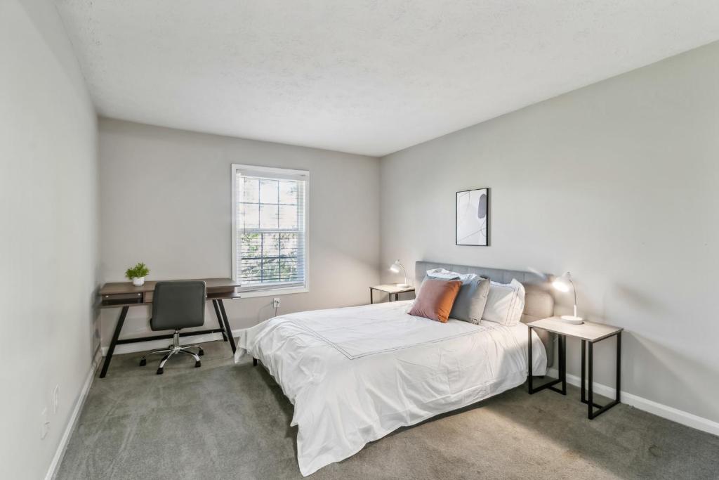 Barcelo At East Cobb O20 1 Bed 1 Bath Furnished image