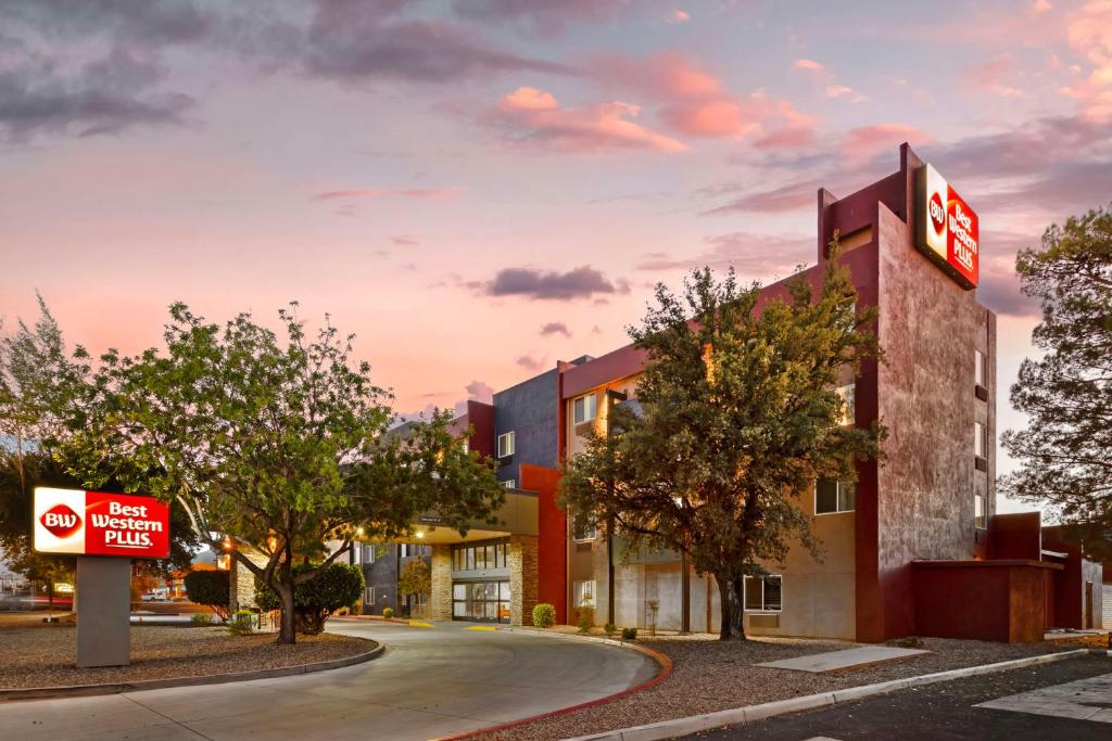 Best Western Plus Sun Canyon image