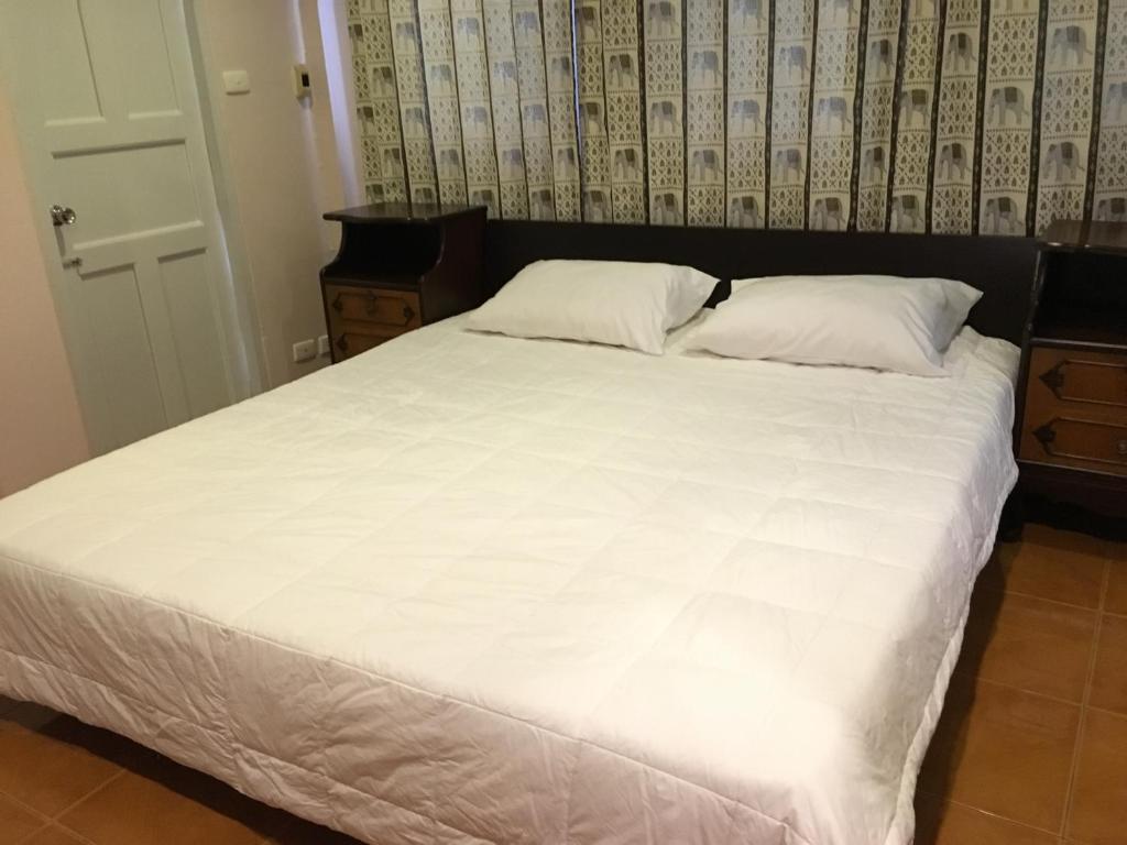 Двухместный (Номер Делюкс с кроватью размера «king-size»), The Grand Palace Hostel