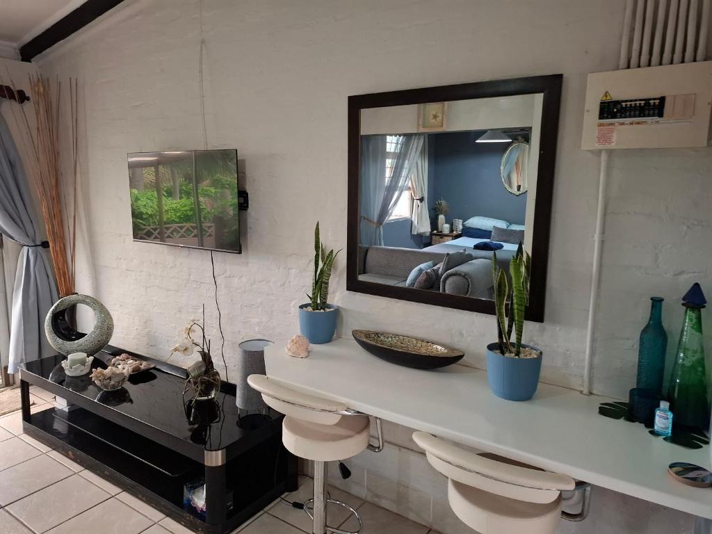 Salty Sands Beach Flat