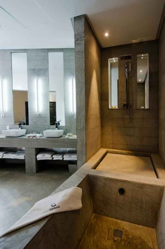 Четырехместный (Семейный люкс (для 4 взрослых)), Cesar Resort & Spa