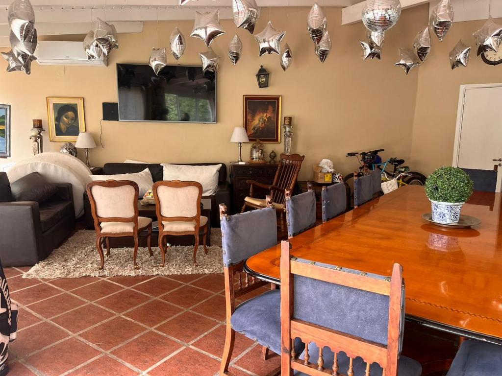 Casa en Villa Allende - 3 dorm con pileta photo 2