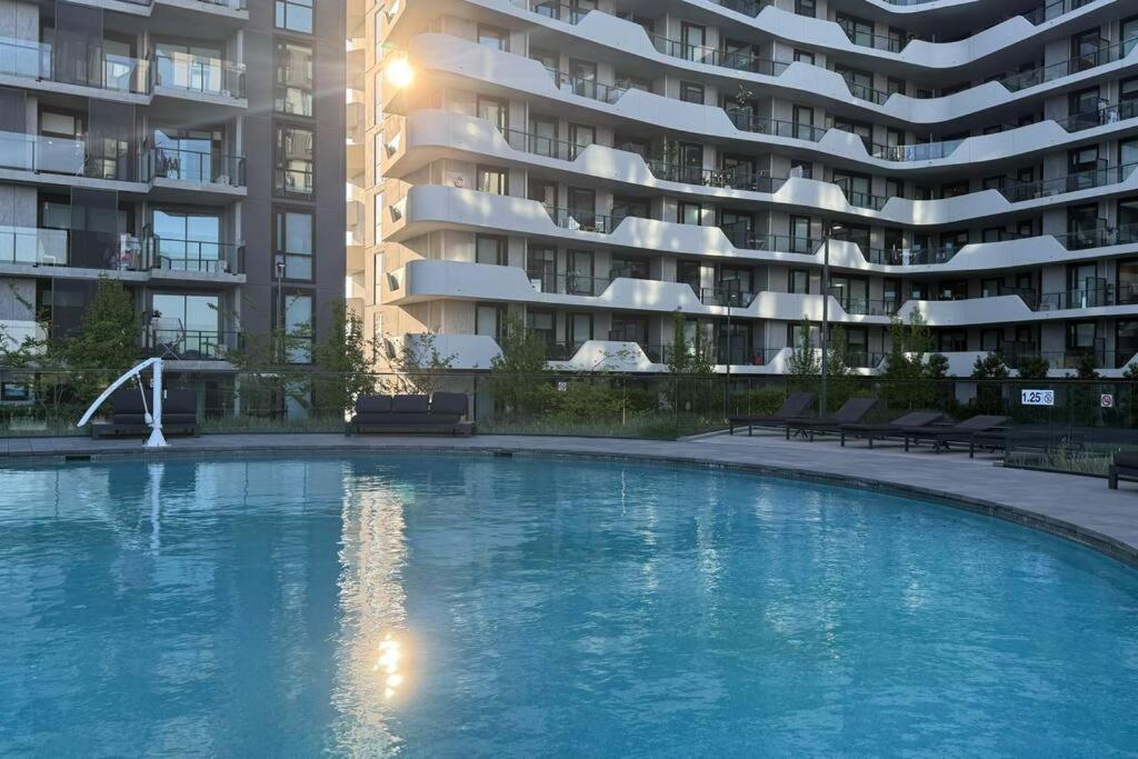Cityline Serenity 2BR in Monash