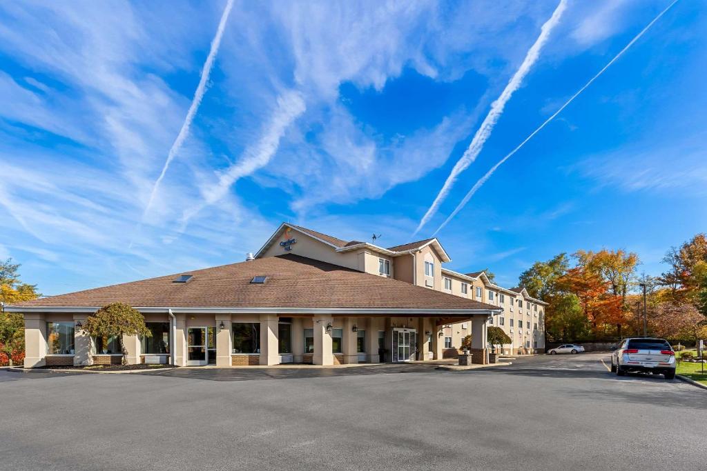 Comfort Inn image