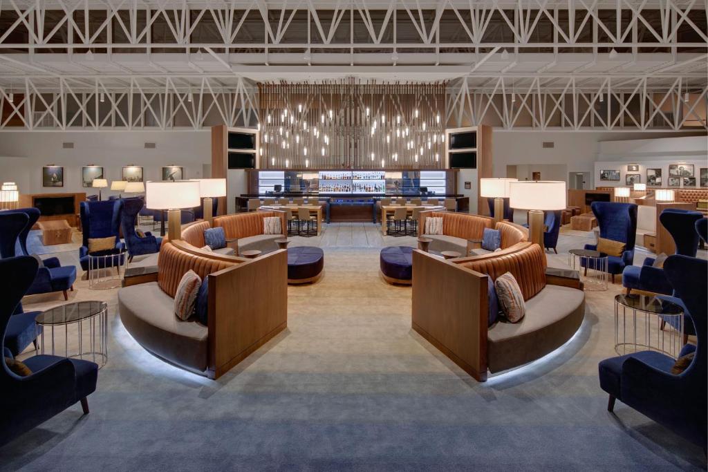Hilton Nashville Airport image