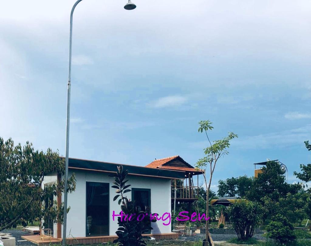 Huong Sen Garden lodge