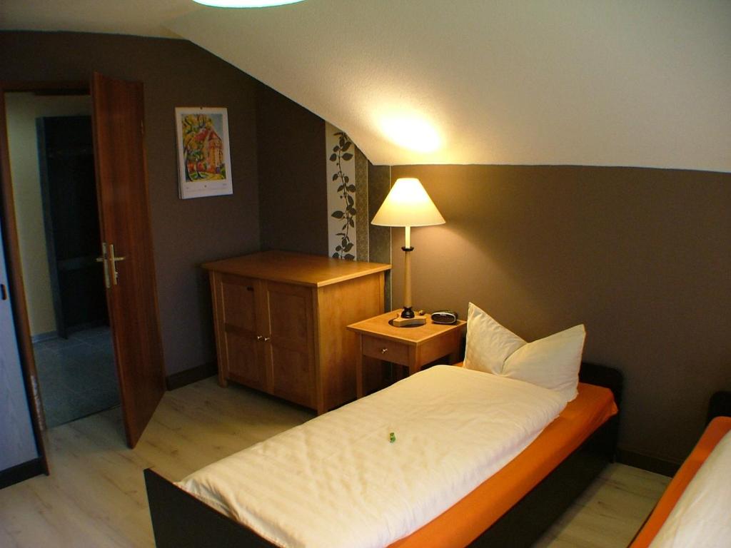 Hotel garni Pension Zur Lutherstadt photo 4