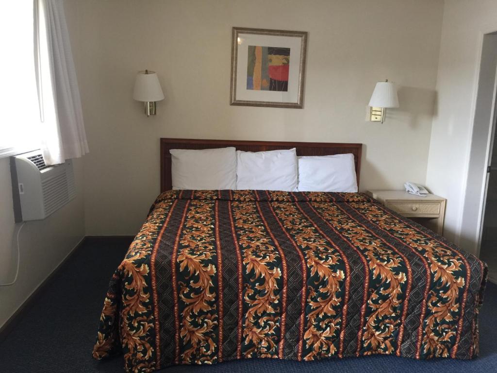 Coastal Motel image