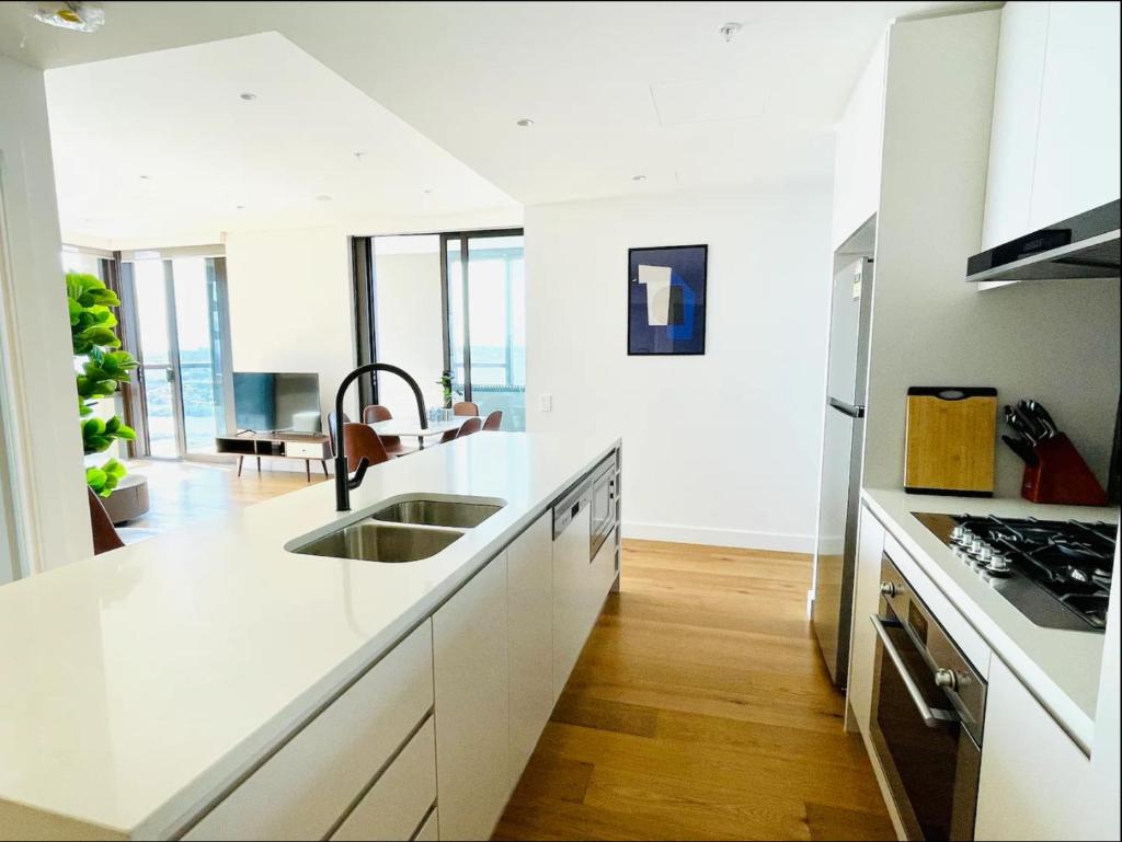 Brand New Waterview family residence 3 bedrooms photo 4