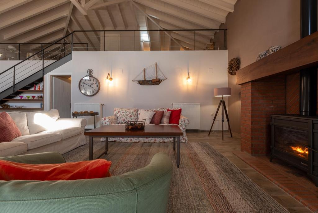 Elite Cottages - Adults Only - Tap to explore photos