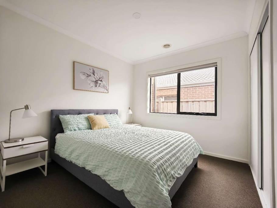 Beautiful 4 Bedrooms Houses photo 1