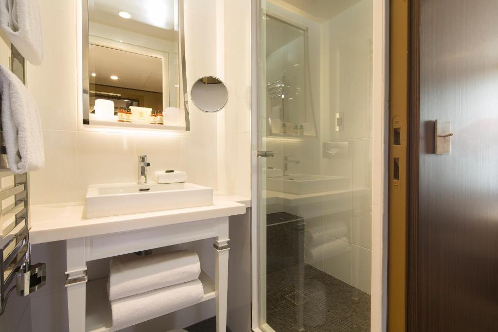 Двухместный (Улучшенный двухместный номер с 1 кроватью), Hôtel Baume