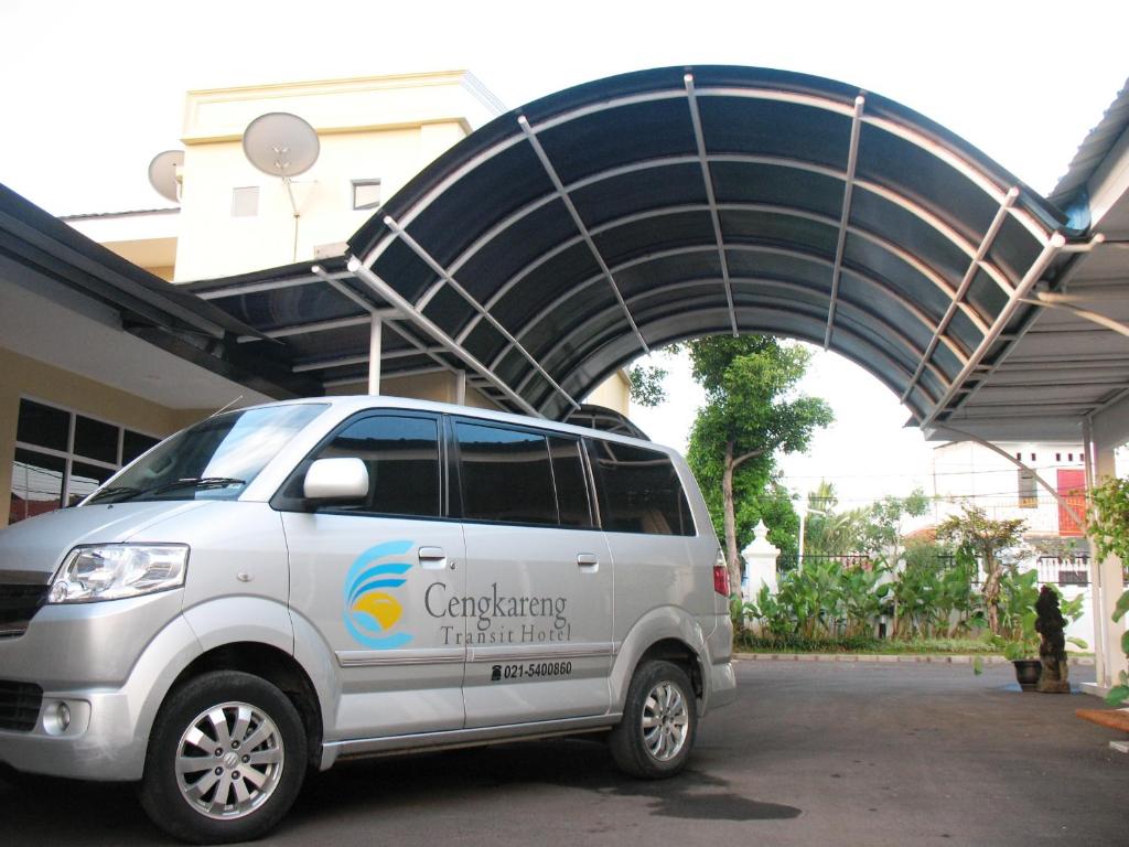 Cengkareng Transit Hotel - Tap to explore photos