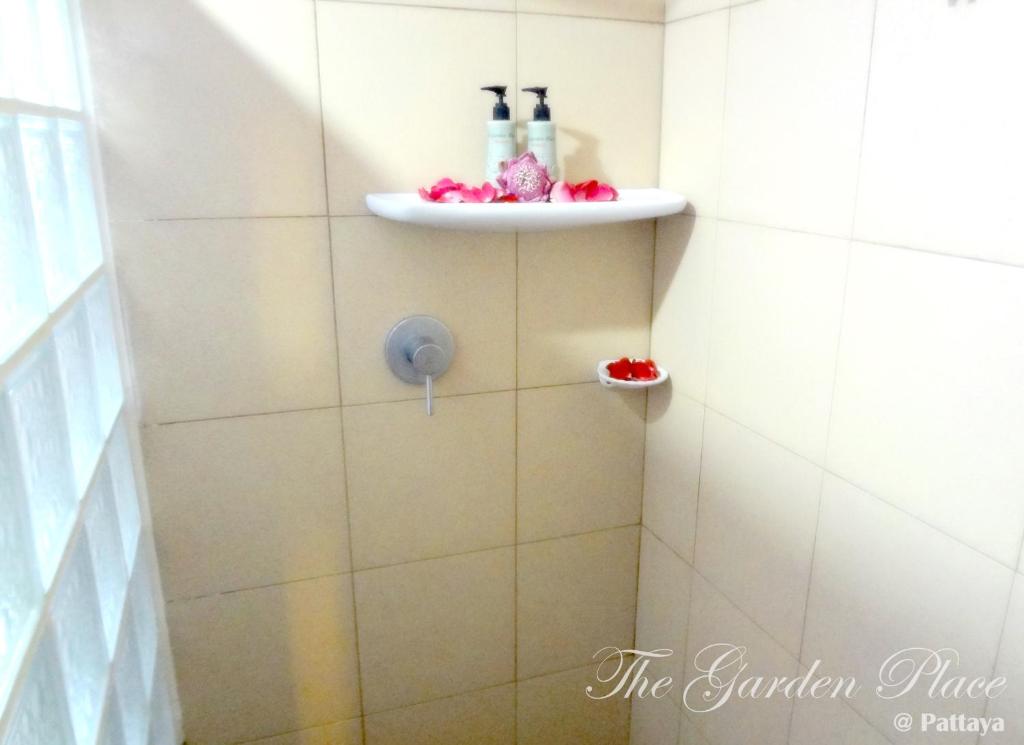 Двухместный (Стандартный двухместный номер с 1 кроватью), Отель The Garden Place Pattaya